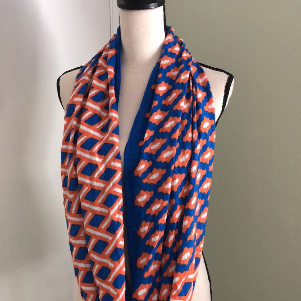 ❤️3X20 Mud Pie Gameday Infinity Scarf Blue/ Orange Geometric Print Light… - Picture 5 of 10